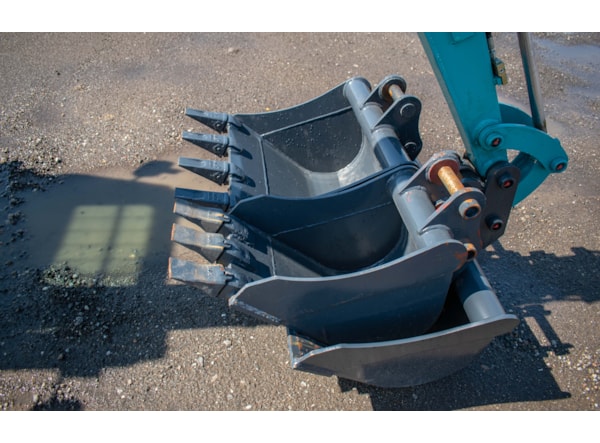 Miniexcavator SUNWARD  SWE 25 UF de vanzare